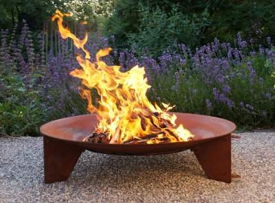 Keilbach Feuerstelle AURA